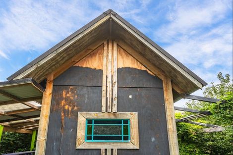 Photo of property in 1194 Okains Bay Road, Okains Bay, 7583