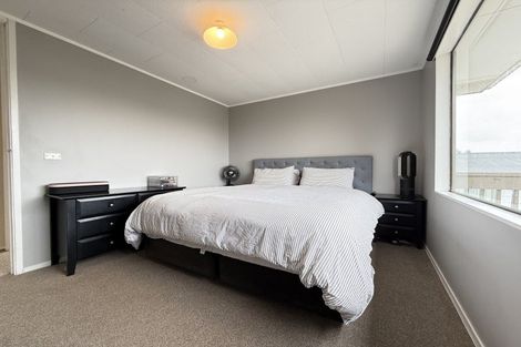 Photo of property in 18 Aratapu Street, Waitara, 4320