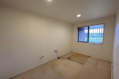 Photo of property in 64 Caribbean Drive, Unsworth Heights, Auckland, 0632