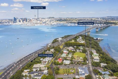 Photo of property in 2/43 Princes Street, Northcote Point, Auckland, 0627