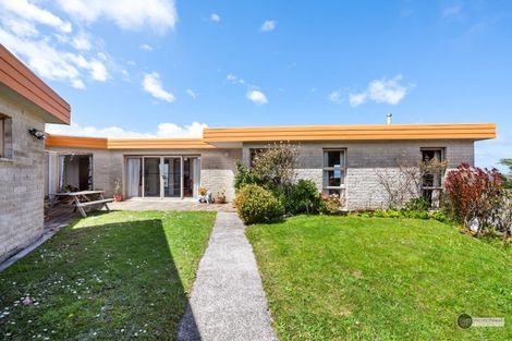 Photo of property in 11 Chestnut Grove, Maungaraki, Lower Hutt, 5010