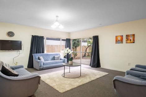 Photo of property in 2/12 Churchill Street, Christchurch Central, Christchurch, 8013