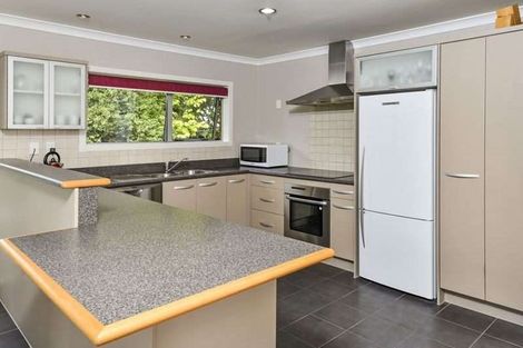 Photo of property in 8 Jessmae Place, Hillcrest, Auckland, 0627