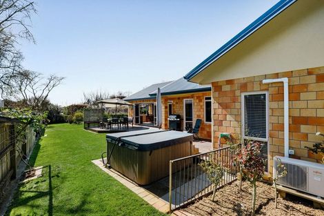 Photo of property in 1/10 Maranatha Way, Cambridge, 3434