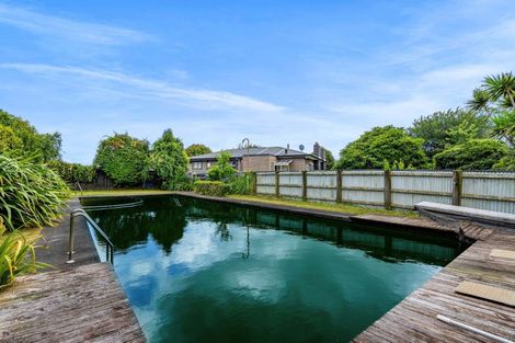 Photo of property in 19 Clifford Road, Eltham, 4322