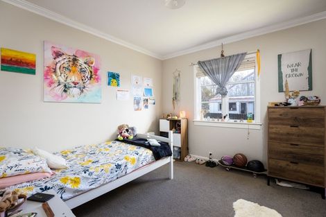 Photo of property in 6 Rarawa Place, Vogeltown, New Plymouth, 4310