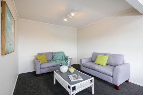 Photo of property in 64 Barnes Drive, Caversham, Dunedin, 9011