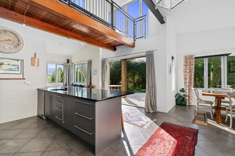 Photo of property in 17 Morrows Mead, Wanaka, 9305