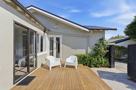 Photo of property in 1/68 Searells Road, Strowan, Christchurch, 8052