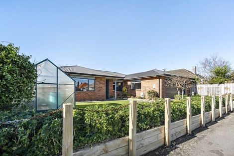 Photo of property in 63 Lismore Street, Merrilands, New Plymouth, 4312