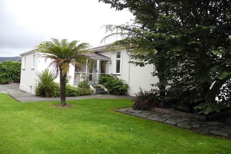 Photo of property in 33 Rhodes Street, Waimate, 7924