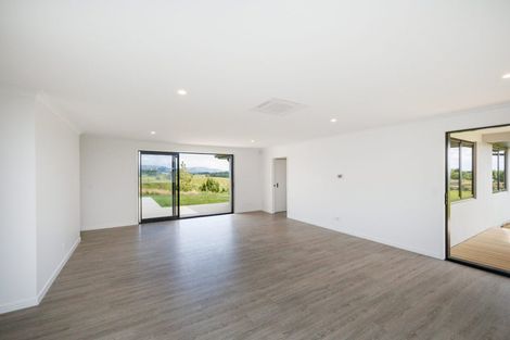 Photo of property in 132 Kingsdale Park Drive, Aokautere, Palmerston North, 4471