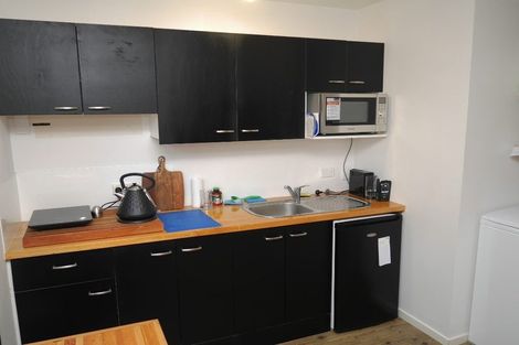 Photo of property in 192 Main Road South, Raumati South, Paraparaumu, 5032