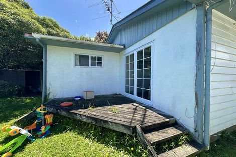 Photo of property in 20 Robson Street, Stokes Valley, Lower Hutt, 5019