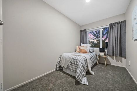 Photo of property in 6 Youngs Road, Papakura, 2110