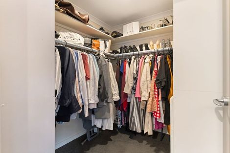 Photo of property in 6 Trump Place, Kelvin Grove, Palmerston North, 4414