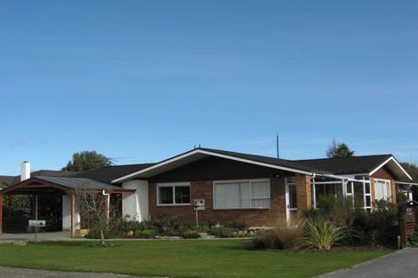 Photo of property in 31 Waterford Drive, Winton, 9720