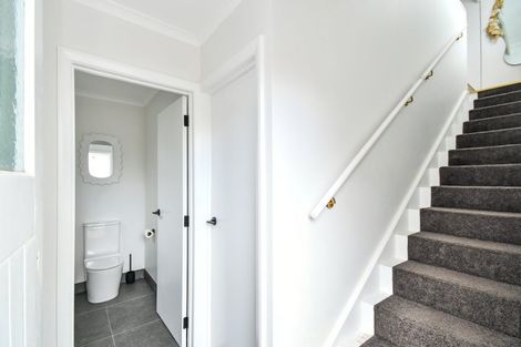 Photo of property in 25 Village Way, Ardmore, Papakura, 2582