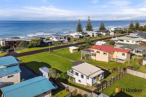 Photo of property in 17 The Loop, Waihi Beach, 3611