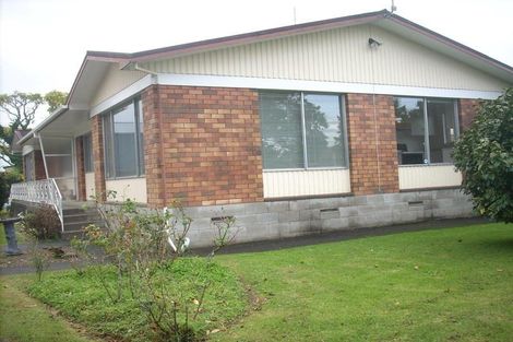 Photo of property in 1/19 Pinedale Place, Henderson, Auckland, 0610