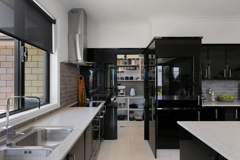 Photo of property in 29 Rexford Heights, Pyes Pa, Tauranga, 3112