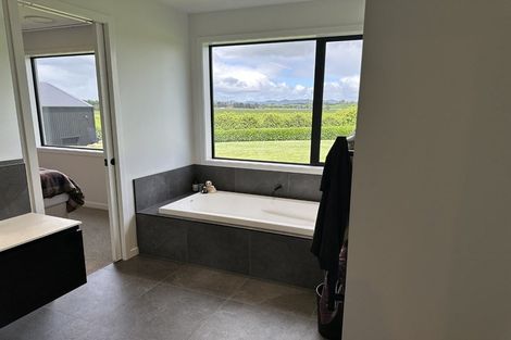 Photo of property in 97 Howard Road, Horsham Downs, Hamilton, 3281