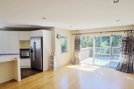 Photo of property in 40 Pin Oak Drive, Schnapper Rock, Auckland, 0632