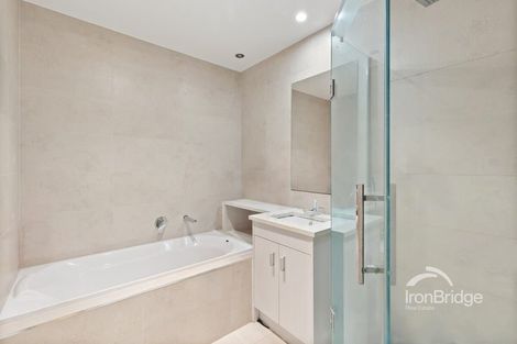 Photo of property in 12 Sohlue Place, Oteha, Auckland, 0632