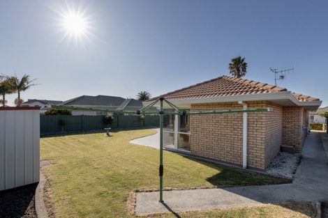 Photo of property in 4 Monterey Key, Papamoa Beach, Papamoa, 3118