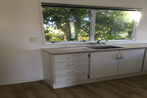 Photo of property in 89 Gossamer Drive, Pakuranga Heights, Auckland, 2010