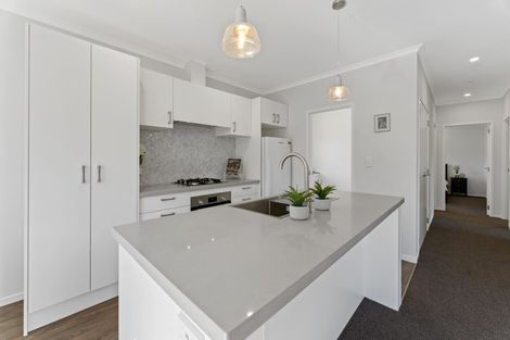 Photo of property in 23c Heta Road, Highlands Park, New Plymouth, 4312