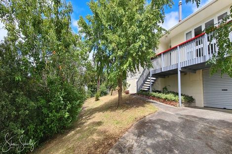 Photo of property in 14 View Street, Maungaturoto, 0520