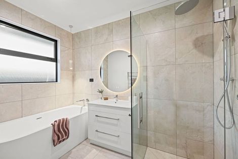 Photo of property in 158 Shillingford Boulevard, Rolleston, 7615