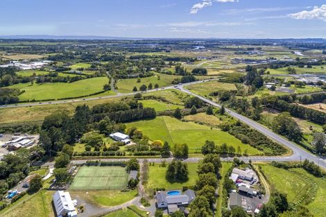 Photo of property in 36 Pitt Road, Runciman, Drury, 2578