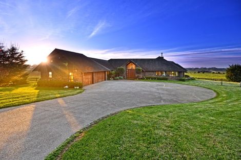 Photo of property in 11 Sanctuary Drive, Glenbrook, Waiuku, 2681