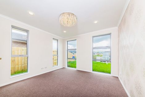 Photo of property in 16 Wellfield Drive, Papakura, 2110