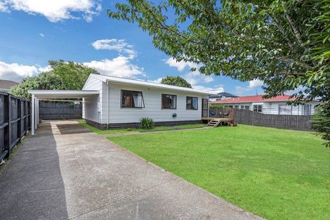 Photo of property in 2/17 Kent Road, Manurewa, Auckland, 2102