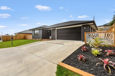 Photo of property in 5 Ruru Lane, Hurworth, New Plymouth, 4310