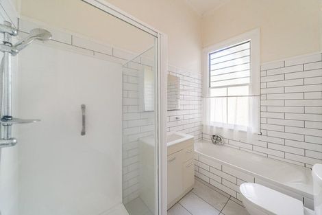 Photo of property in 36 The Parade, Island Bay, Wellington, 6023