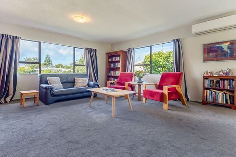 Photo of property in 79 Aorangi Road, Paraparaumu, 5032
