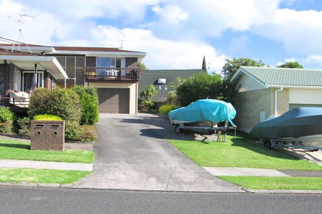 Photo of property in 2/7 Malloy Place, Eastern Beach, Auckland, 2012