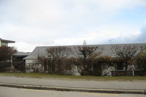 Photo of property in 66 Hallenstein Street, Queenstown, 9300