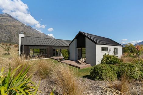 Photo of property in 36 Mckellar Drive, Jacks Point, Queenstown, 9371