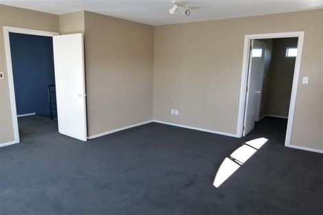 Photo of property in 2/12 Claverley Gardens, Avonhead, Christchurch, 8042