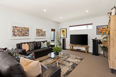 Photo of property in 133 Kent Terrace, Taradale, Napier, 4112