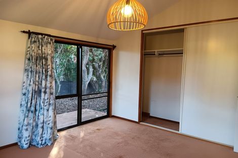 Photo of property in 6 Brigid Place, Mount Pleasant, Christchurch, 8081