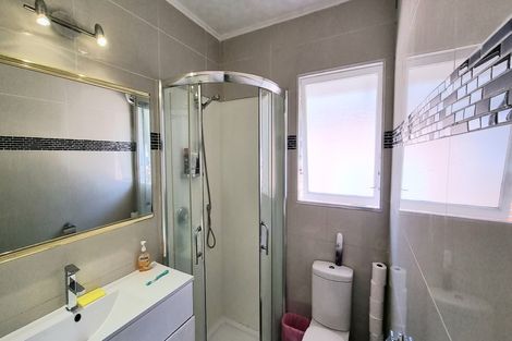 Photo of property in 502 Don Buck Road, Massey, Auckland, 0614