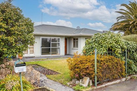 Photo of property in 80 Crofton Road, Harewood, Christchurch, 8051