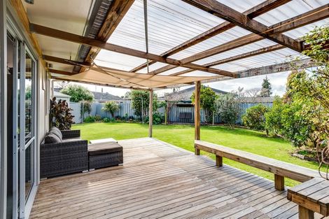 Photo of property in 22 Jeffares Place, Taradale, Napier, 4112