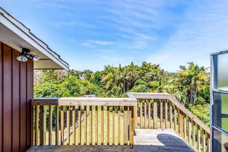 Photo of property in 2/18 Fowler Street, Northcote, Auckland, 0627
